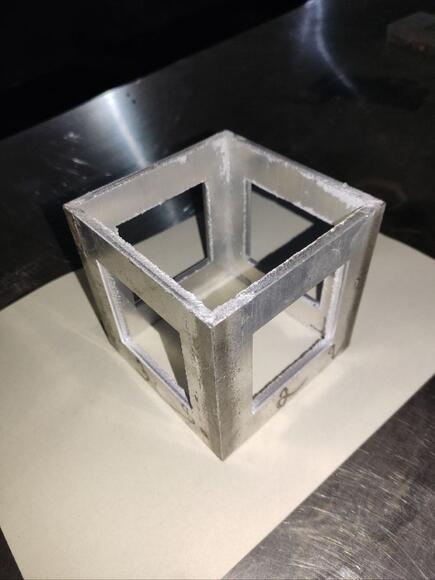 Лазерная резка труб