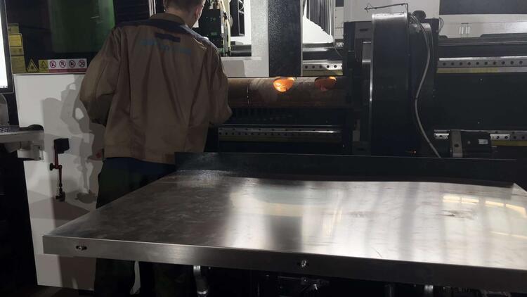 Лазерная резка труб